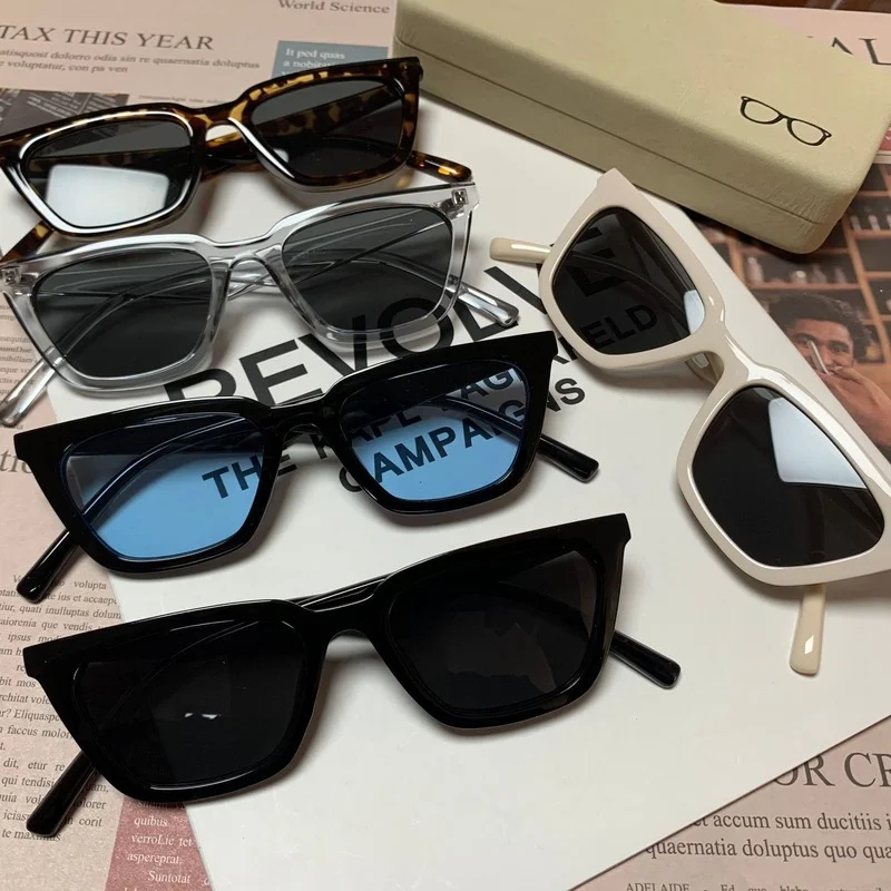 

New 2022 Cat Eye Fashion Sunglasses Women Vintage Luxury Brand Eyewear Fashionable Cat Eye Female Sunglasses UV400 Glasses