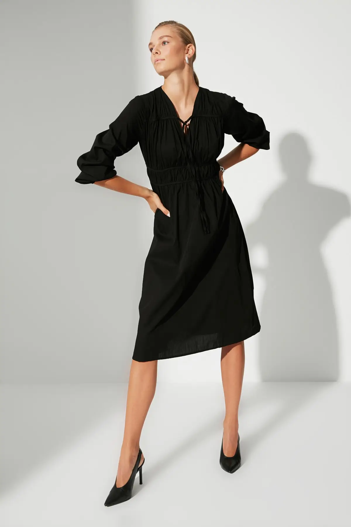 

Trendyol Shirred Dress TWOAW22EL1164