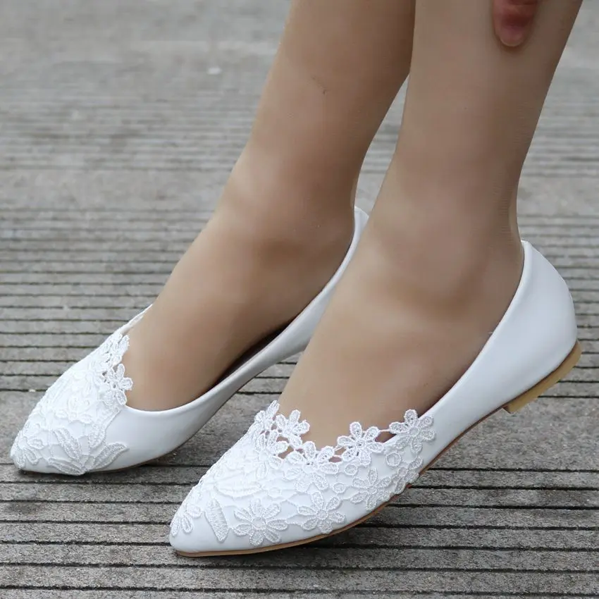 

2021 Large size flat lace wedding shoes pointed toe casual flat shoes white lace women's low heel shoes for women