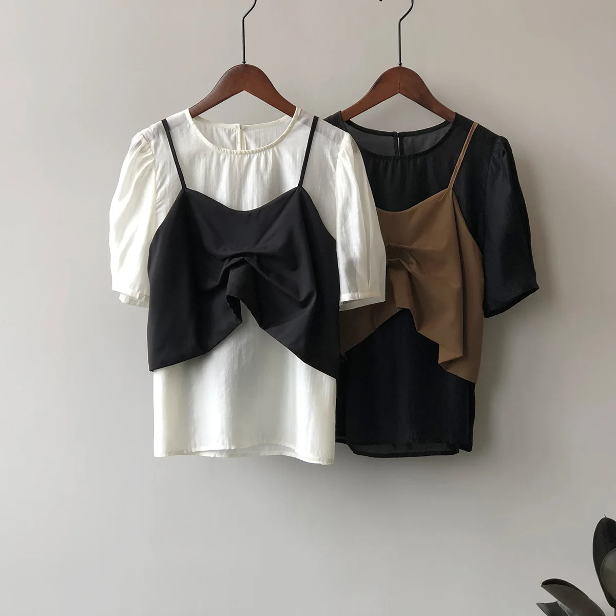 

SuperAen Short-sleeved O Neck Shirt Sling Two-piece Female 2022 Summer New Casual Pullover