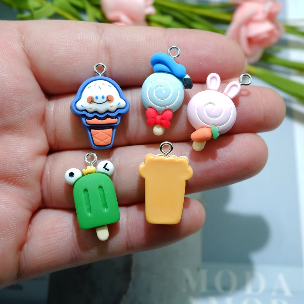 Подвески в виде мороженого и попкорна для изготовления украшений сделай сам