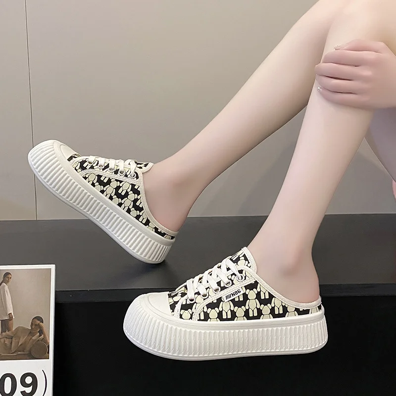 New Hot Sale 2023 Stylish and Versatile Low Canvas Platform Sneakers for Women with Thick Soles Casual Fashion Black White