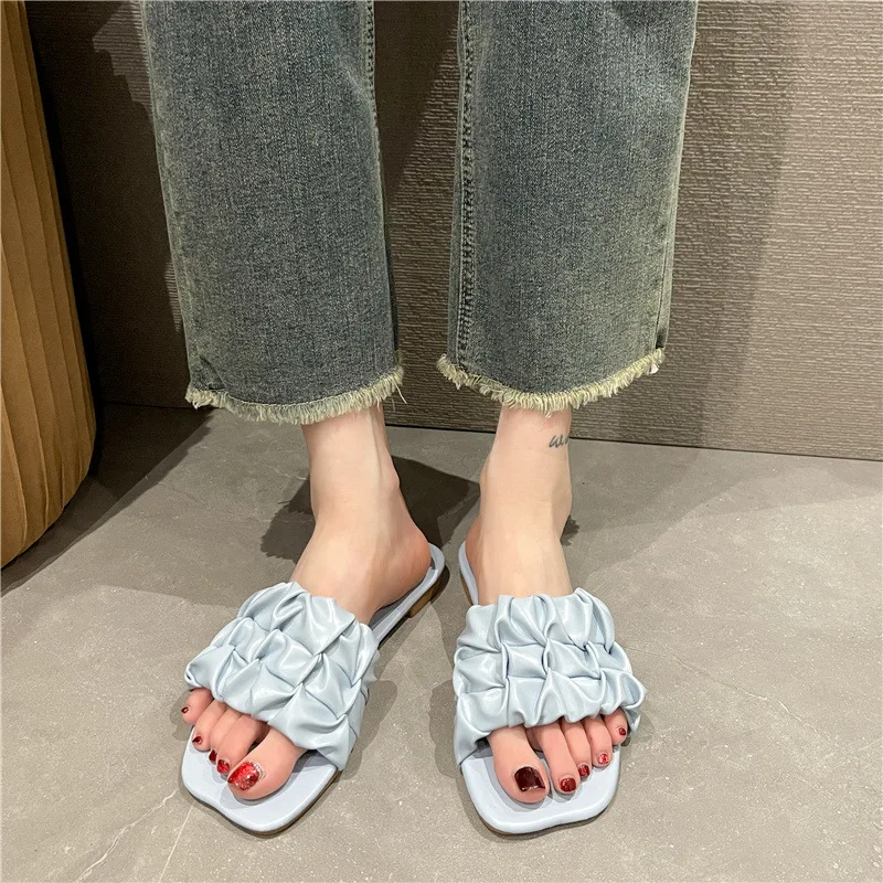 Pleated Sandals Women 2023 Slippers Summer Korean Version Flip Flops Flat Beach Sandalias Chanclas Pantuflas Chinelos Off White
