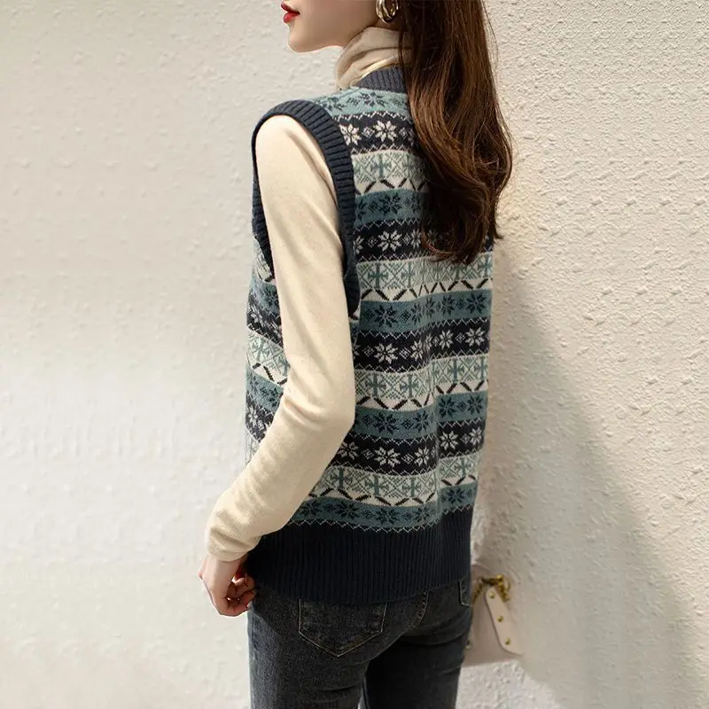 Женский свитер жилет 2024 синие вязаные топы для женщин тренд с v-образным вырезом