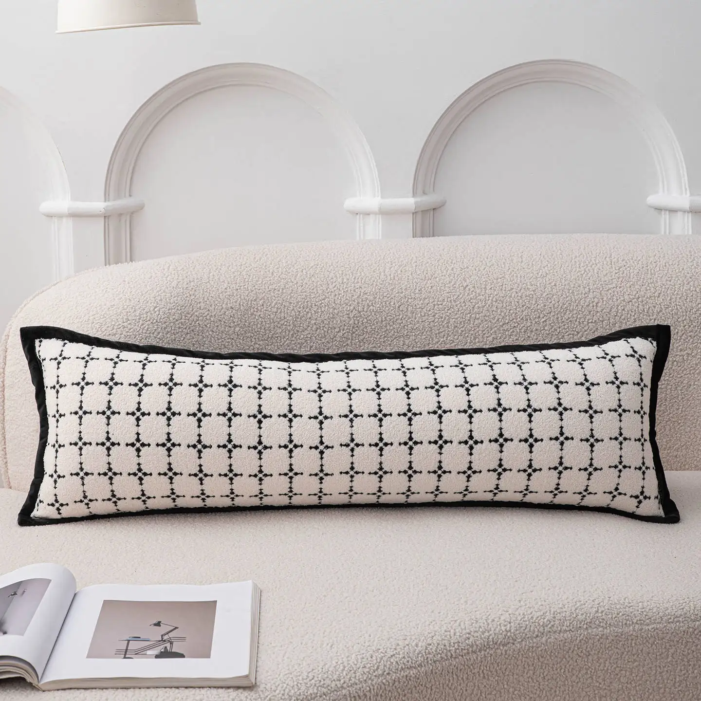 

Геометрическая наволочка из полиэстера 30*120 см