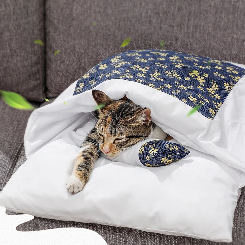 

Cat Bed Warm Cat Sleeping Bag With Pillow Cushion Japanese Kitten Nest Removable House Bed for Cats Small Dogs Pet Accessories