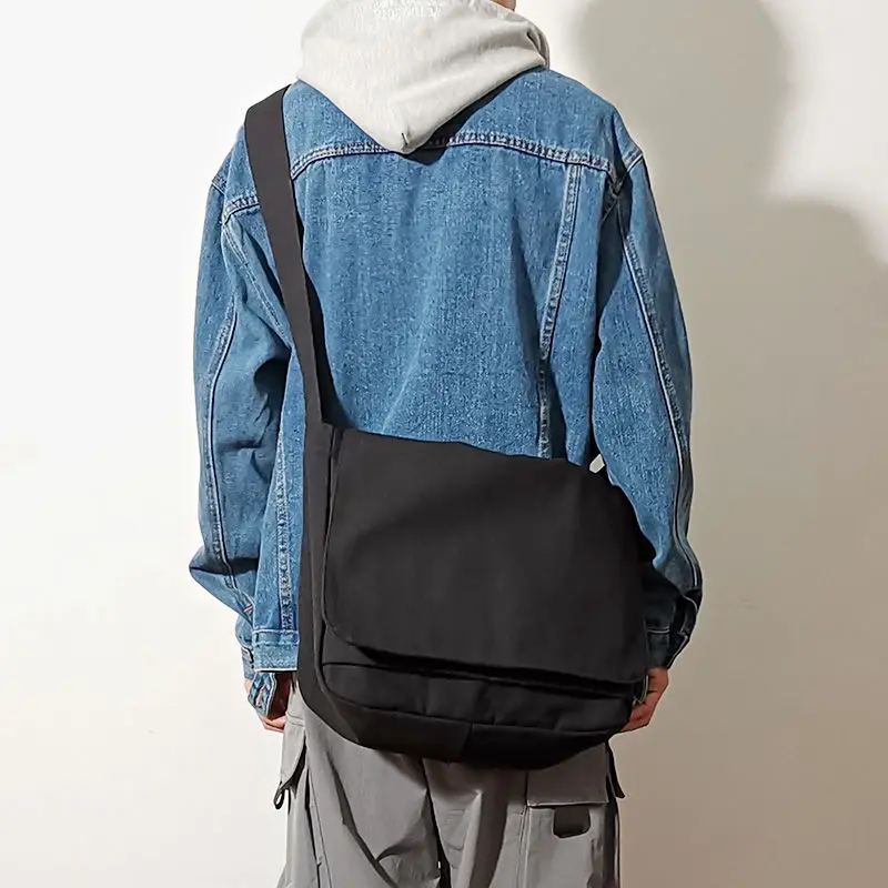 

Simple Single Shoulder Bag Canvas Inclined Bag, Leisure Bag Big Joker Students Capacity Men Messenger Bag