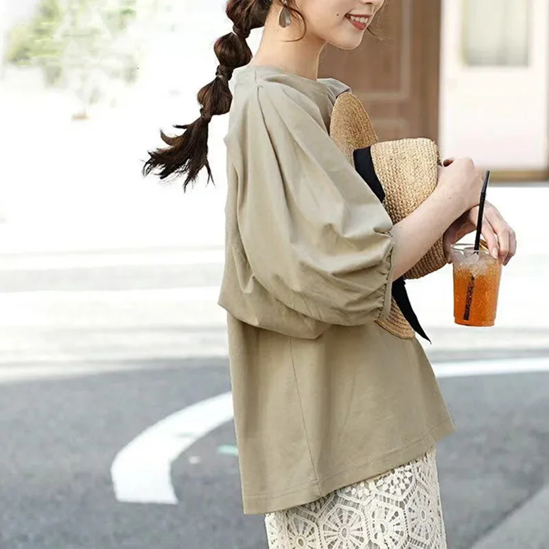 Лето 2023 новая простая повседневная однотонная свободная футболка с круглым