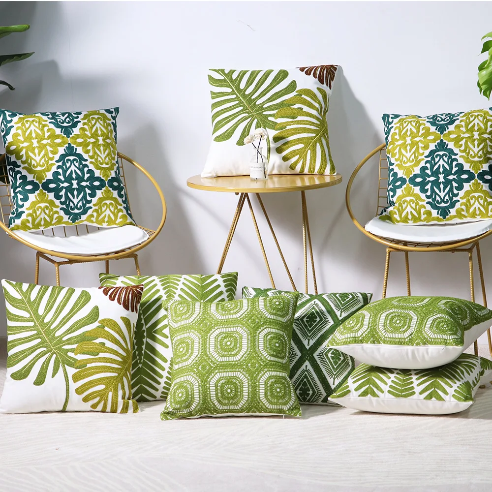 

Наволочка для подушки с геометрической вышивкой, 45 х45 см