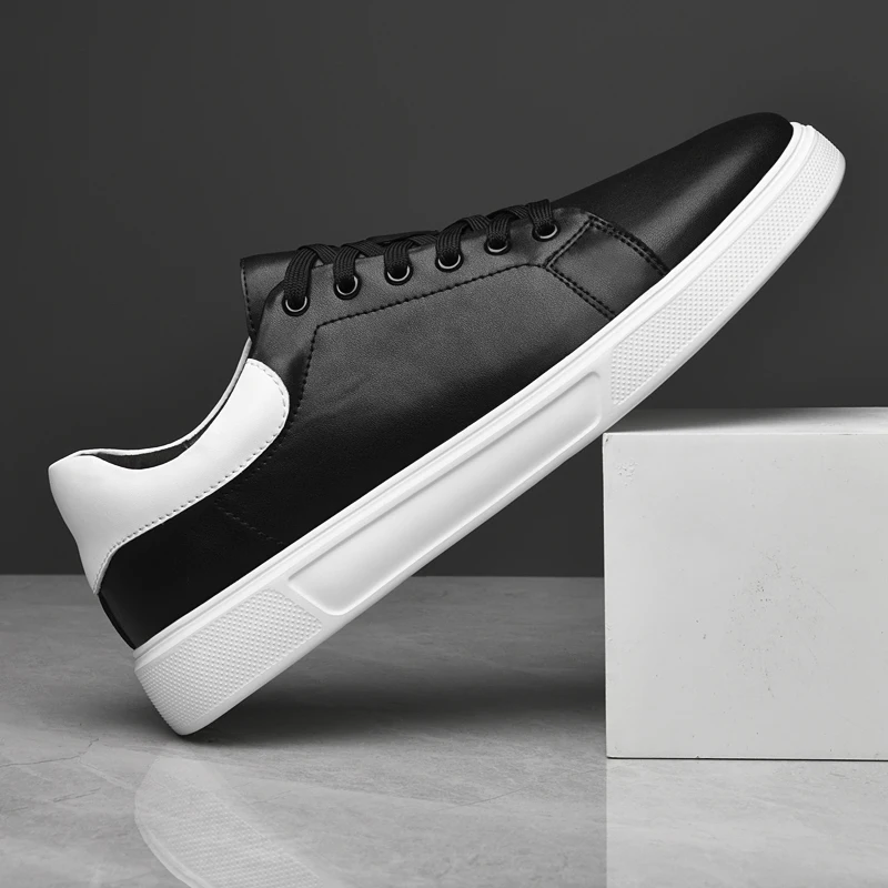 

Кроссовки мужские кожаные, удобная повседневная обувь на плоской подошве, молодежная модная обувь, черные белые, 2023