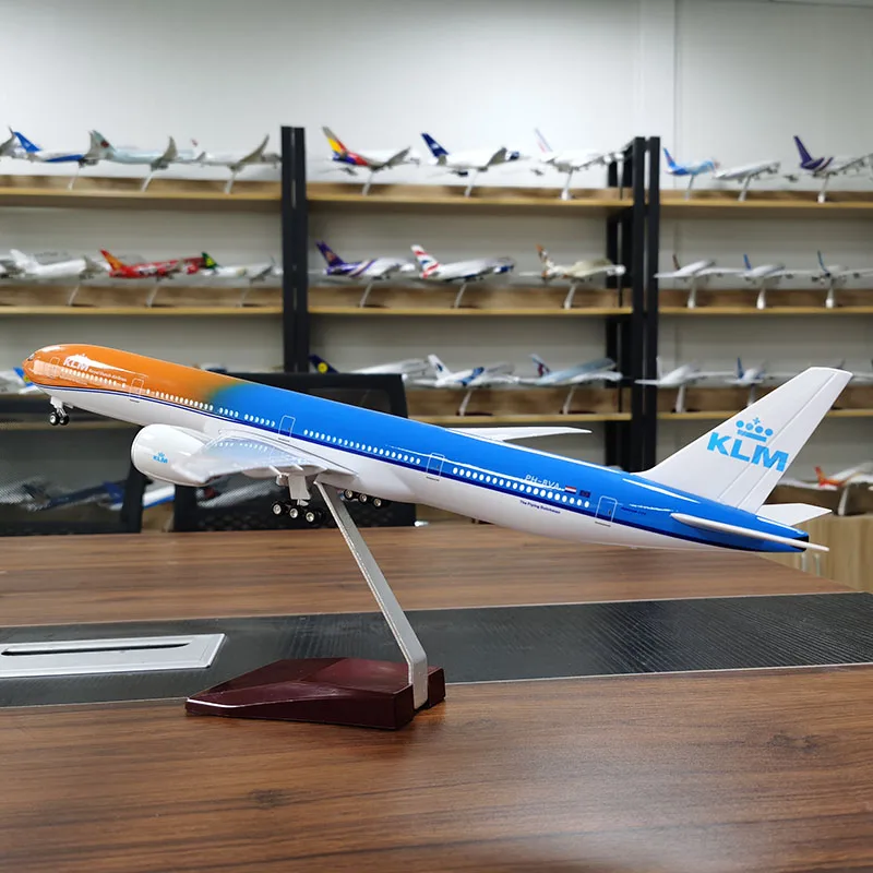 47 см масштаб 1/157 777 B777 самолет KLM Air Airlines модель W свет и шасси на колесах литой под