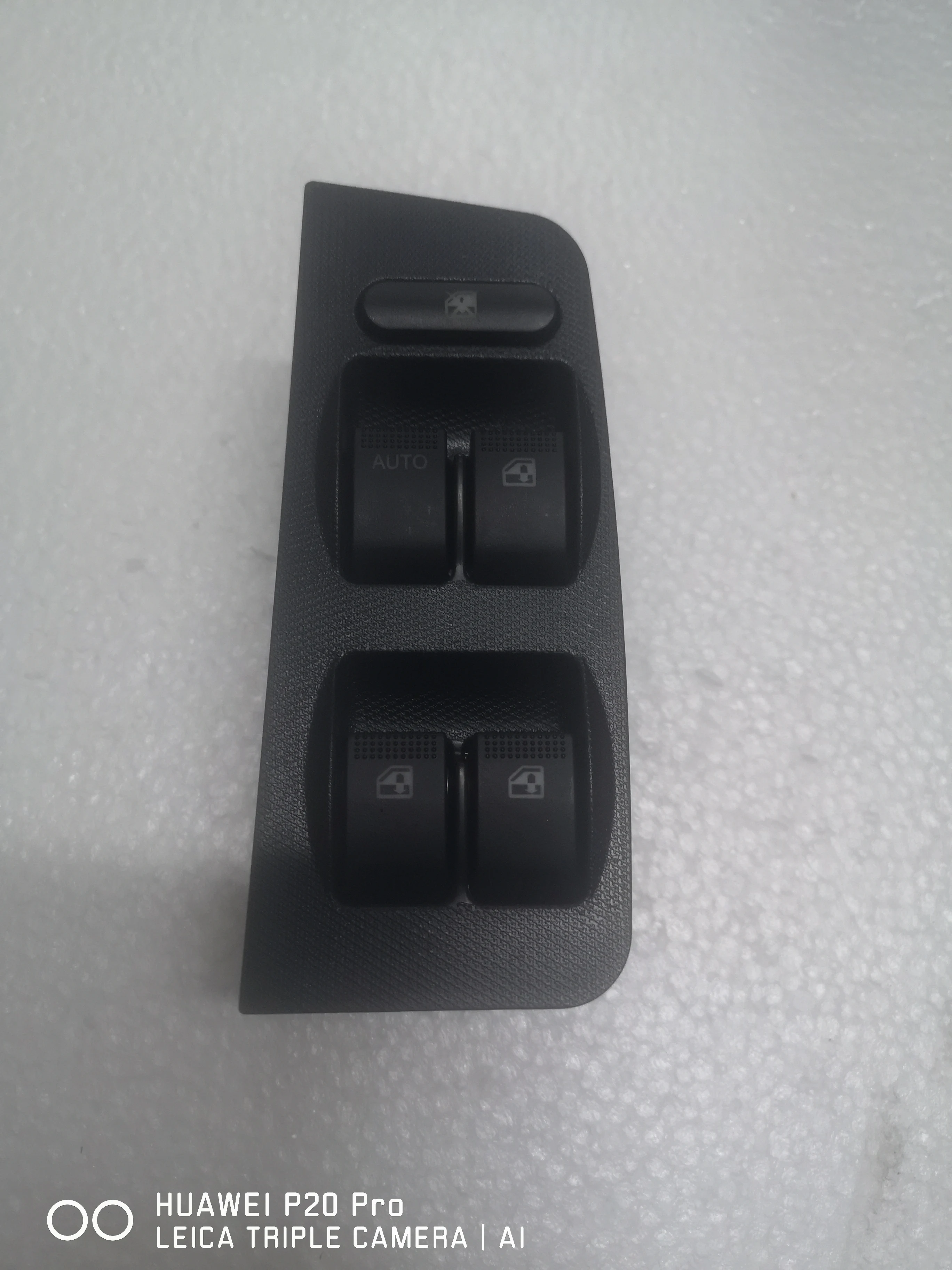 

Changan Automobile Uno Glass Lifter 4 Door Main Switch