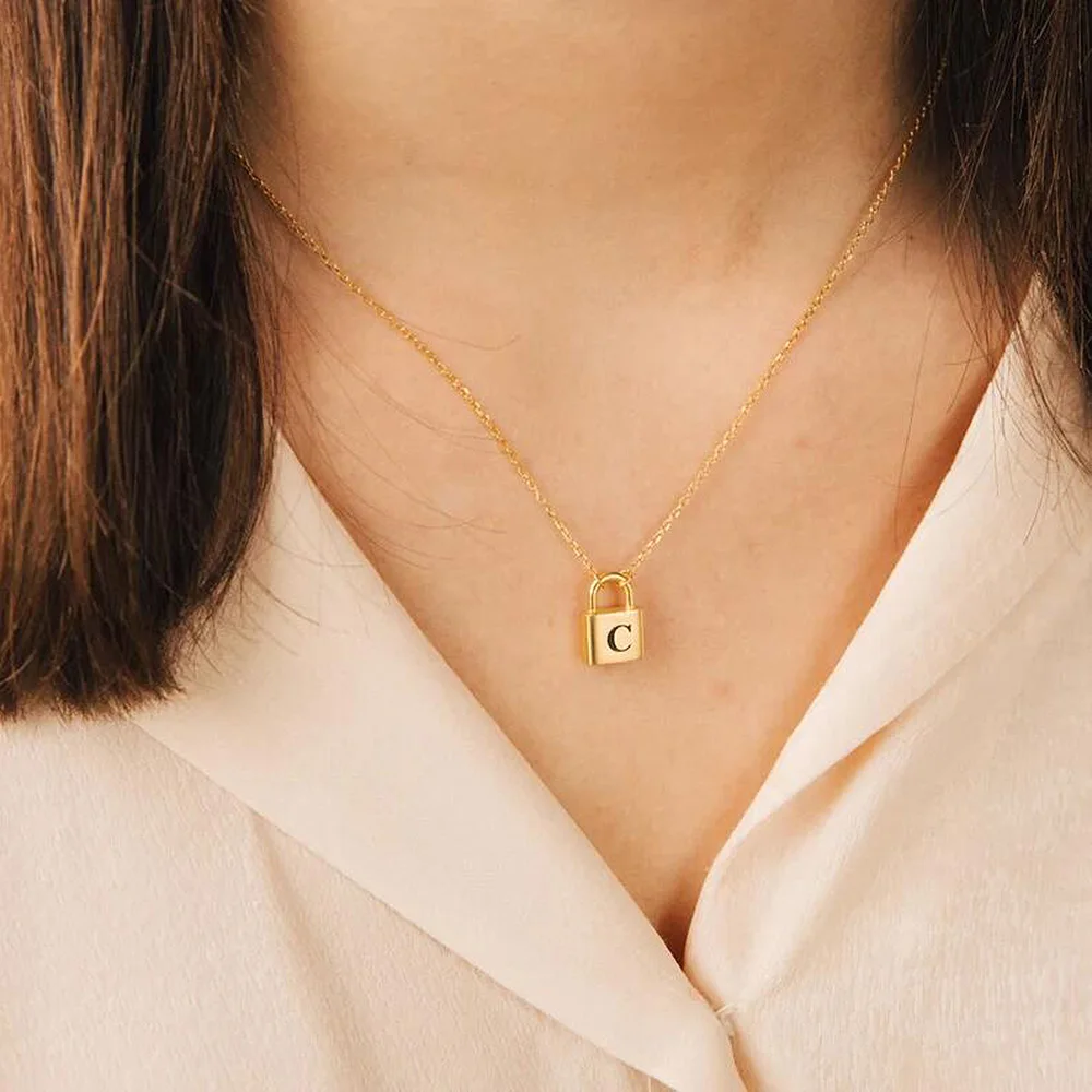 

Personality Custom Letter Stainless Steel Necklaces Trend Lock Type Pendant Necklaces Jewelry Gift Colar Feminino Aço Inoxidável