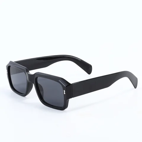 Винтажные квадратные солнцезащитные очки черные  UV400