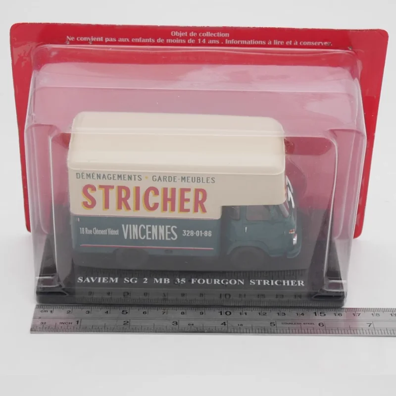 Литая в масштабе 1:43 модель автомобиля Saviem SG 2 из сплава