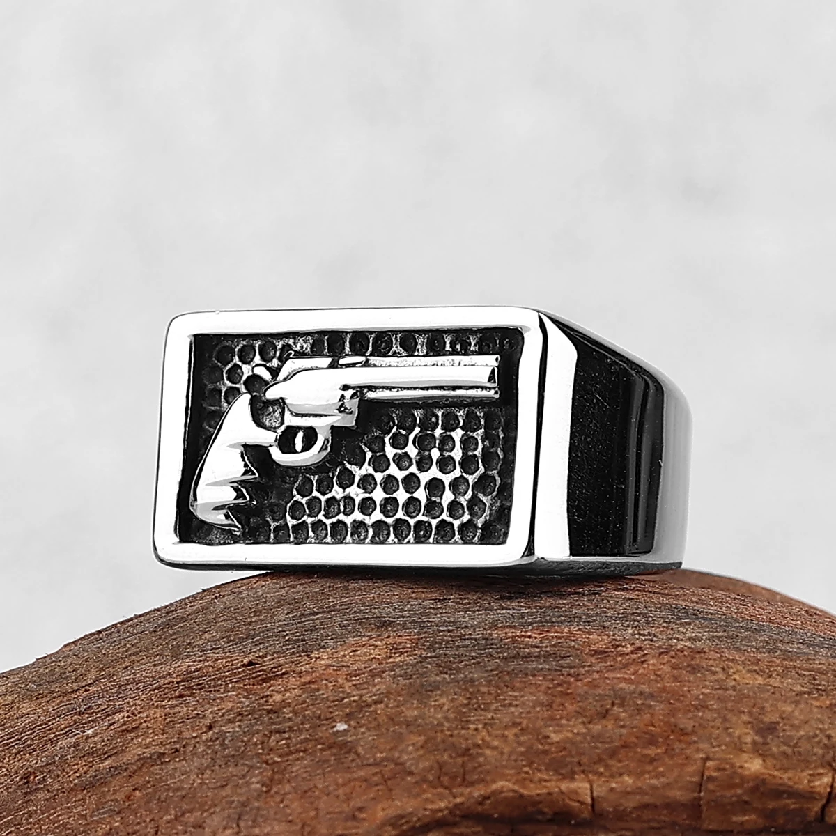 

316 Stainless Steel Ring Personality Simple Classic Pistol Shape High Quality Punk Men Boyfriend Creative Jewelry Gift Wholesale