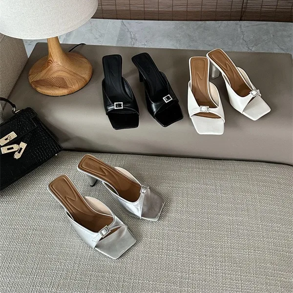 Туфли на высоком каблуке с низким квадратным носком женские резиновые шлепанцы