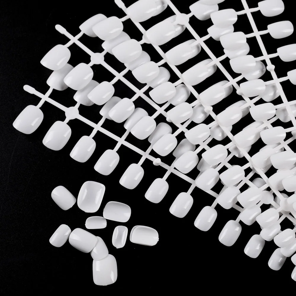 

Искусственные ногти для маникюра с полным покрытием