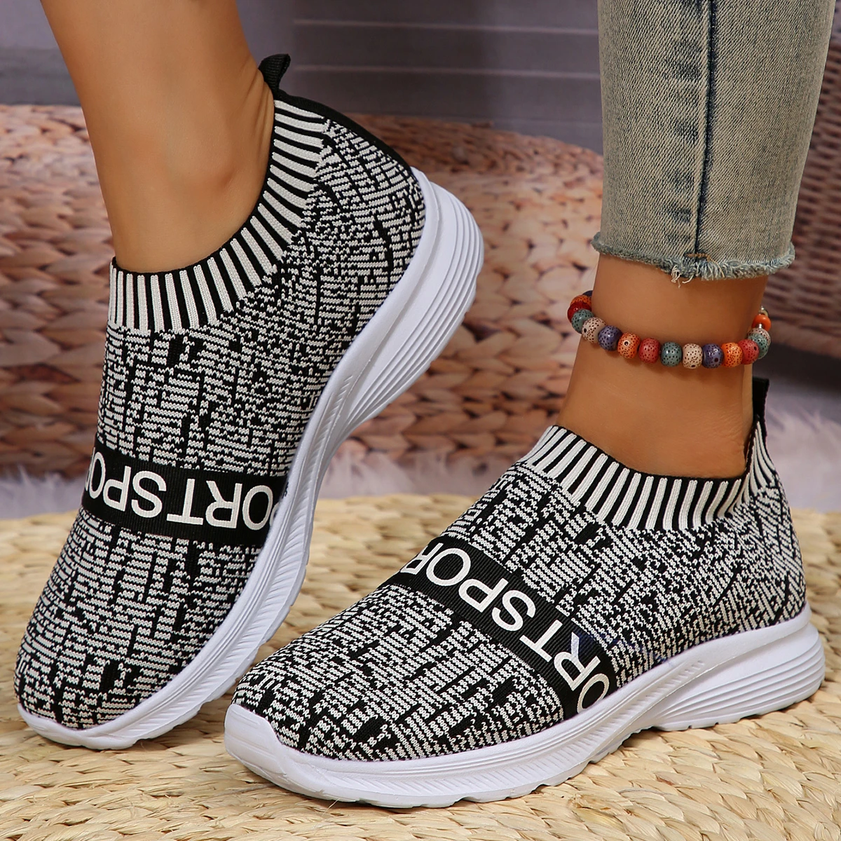 

2023 Women's Lightweight Casual Walking Shoes: Fashion Striped Knitted Platform Sneakers SlipOn, Breathable Mesh Flats Plus Size