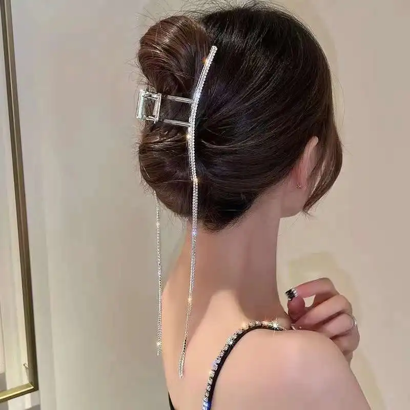 

New Elegant Metal Hair Clip Luxury Full Rhinestone Long Tassel Hair Claw Headwear Ladies Summer Fashion Hair Accessories 2022