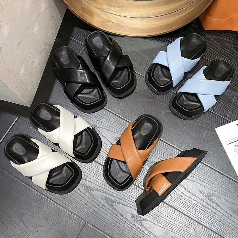 

Тапки женские из экокожи, повседневные тапки на платформе, тапки средней высоты, сланцы, пляжная обувь на резиновой подошве, роскошные, лето ...