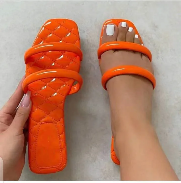 

Women's Outdoor Slippers New Flat Slides Narrowband Fashion Open Toe Comfortable PU leather slippers Women sandals 36-43