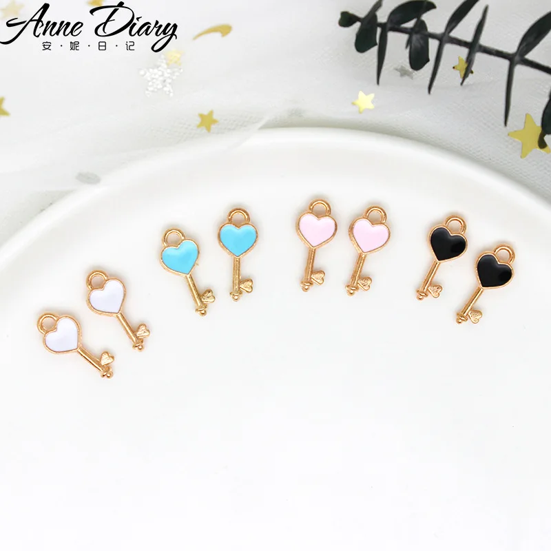 

2PCS Cartoon Alloy Earring Keychain Necklace Pendant for Jewelry Making Bracelet Charms DIY Crafting Jewelry Accessories