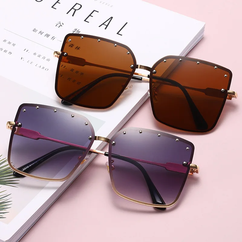 

2022 New Ladies Fashion Trend Comfortable Personality Sunglasses