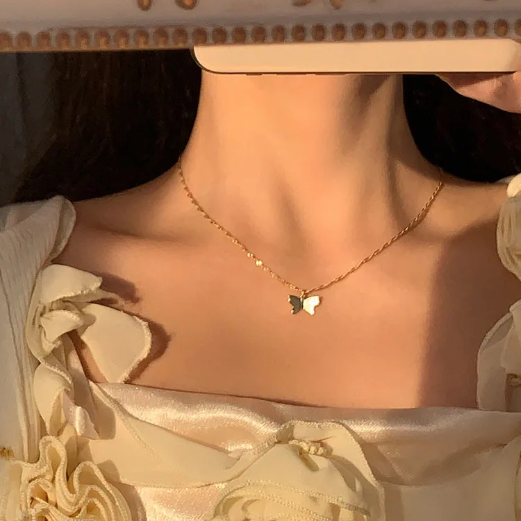 

2022 Simple Gold Color Butterfly Pendant Necklace Fashion Jewelry