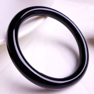 

Браслет из натурального нефрита диаметром 54-62 мм