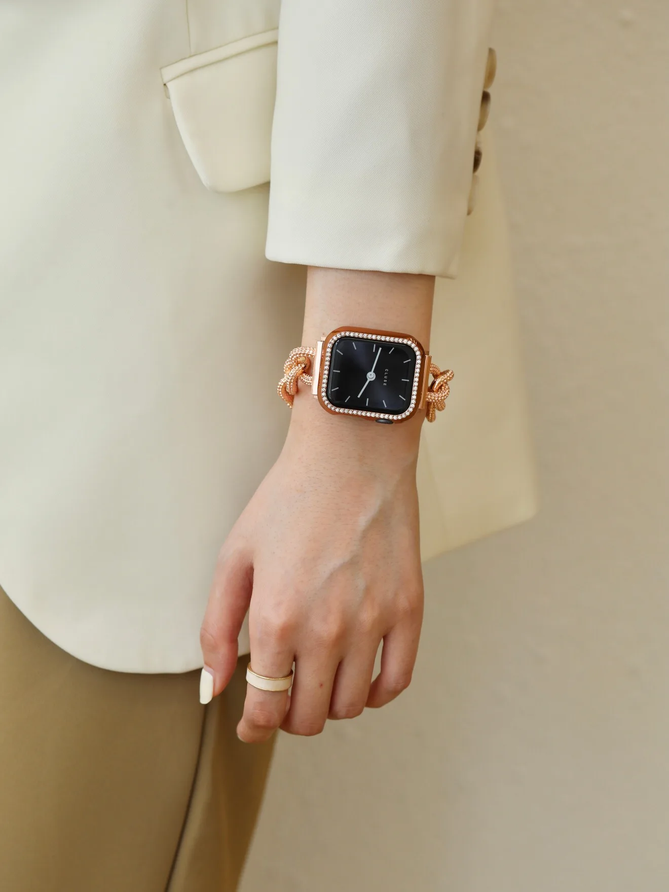 Дешево Браслет из нержавеющей стали с бриллиантами для Apple Watch, золотистый ремешок 38 мм 40 мм Se 76543 41 45, роскошный женский браслет для IWatch серии 42 мм 44