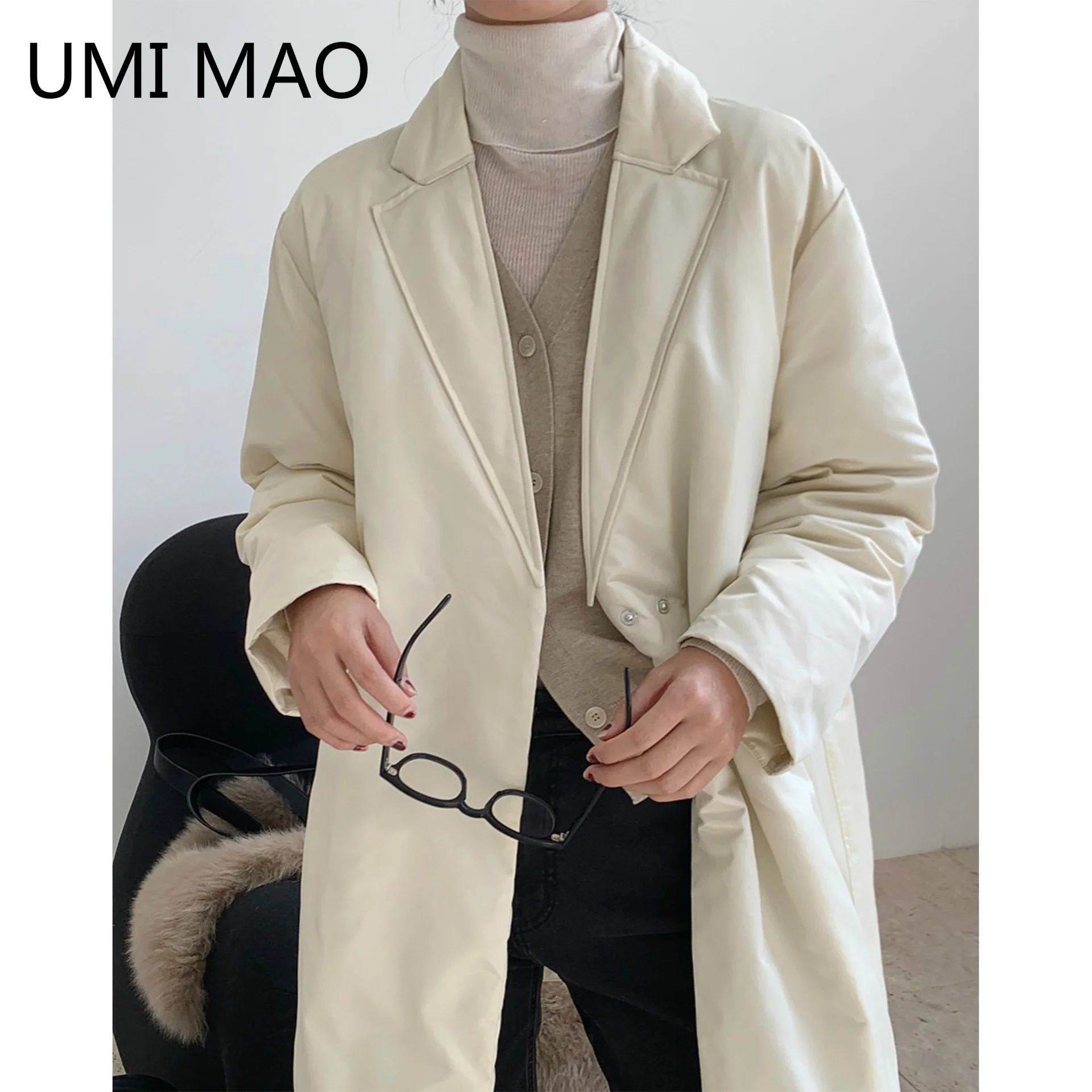 

UMI MAO White Duck Down Winter New Temperament Fashionable Suit Tie Tie Shiny Down Jacket Loose Thin Thick Mid-length Coat Women