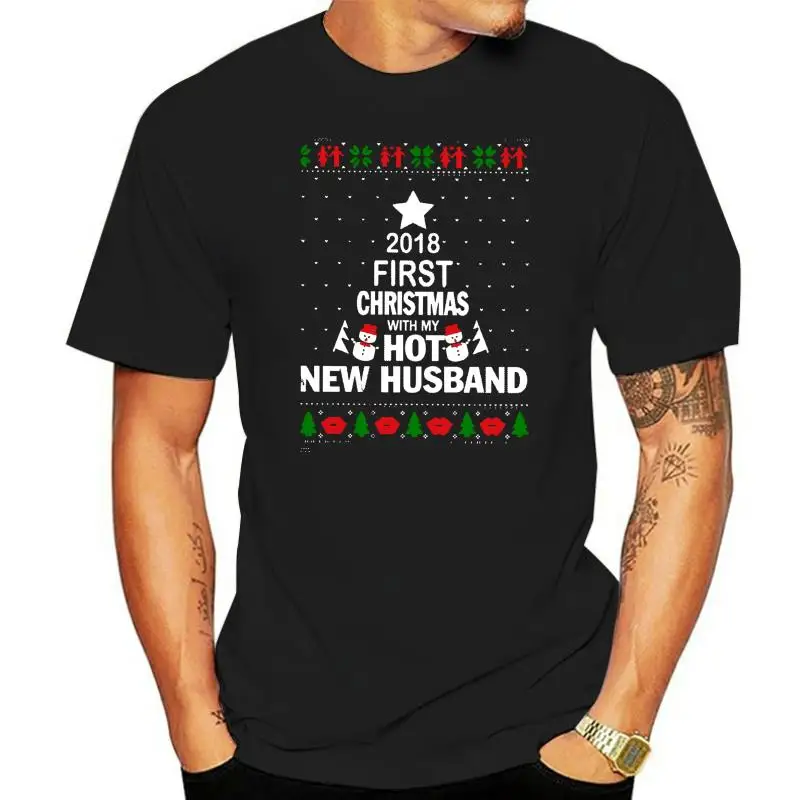 

Мужская футболка 2022 первый Рождество с моим горячим новым мужем женская футболка