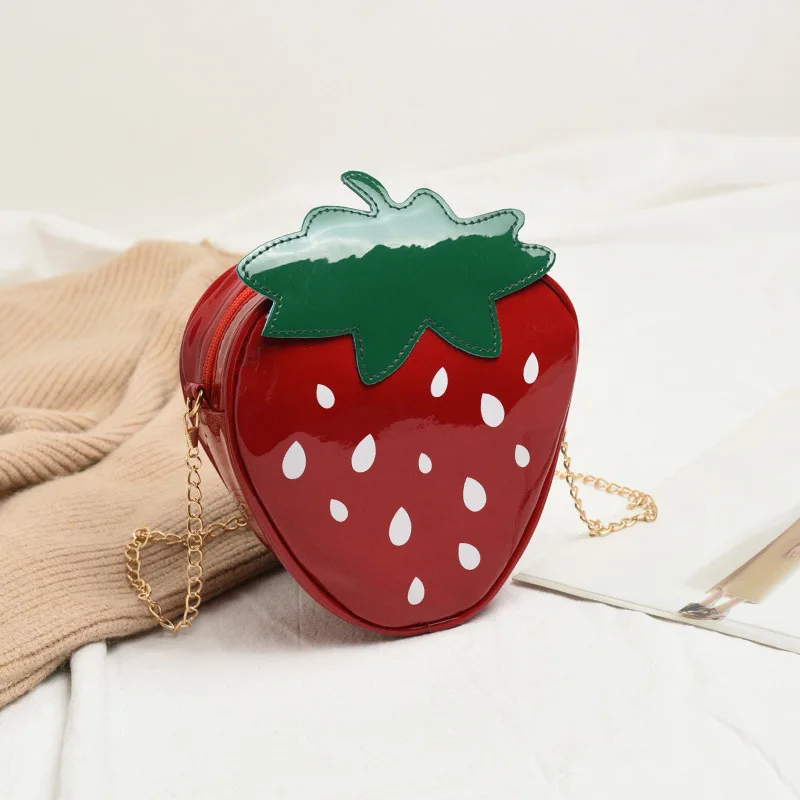 

New Trendy Korean Style Chain Cartoon Girl Strawberry Messenger Shoulder Bag