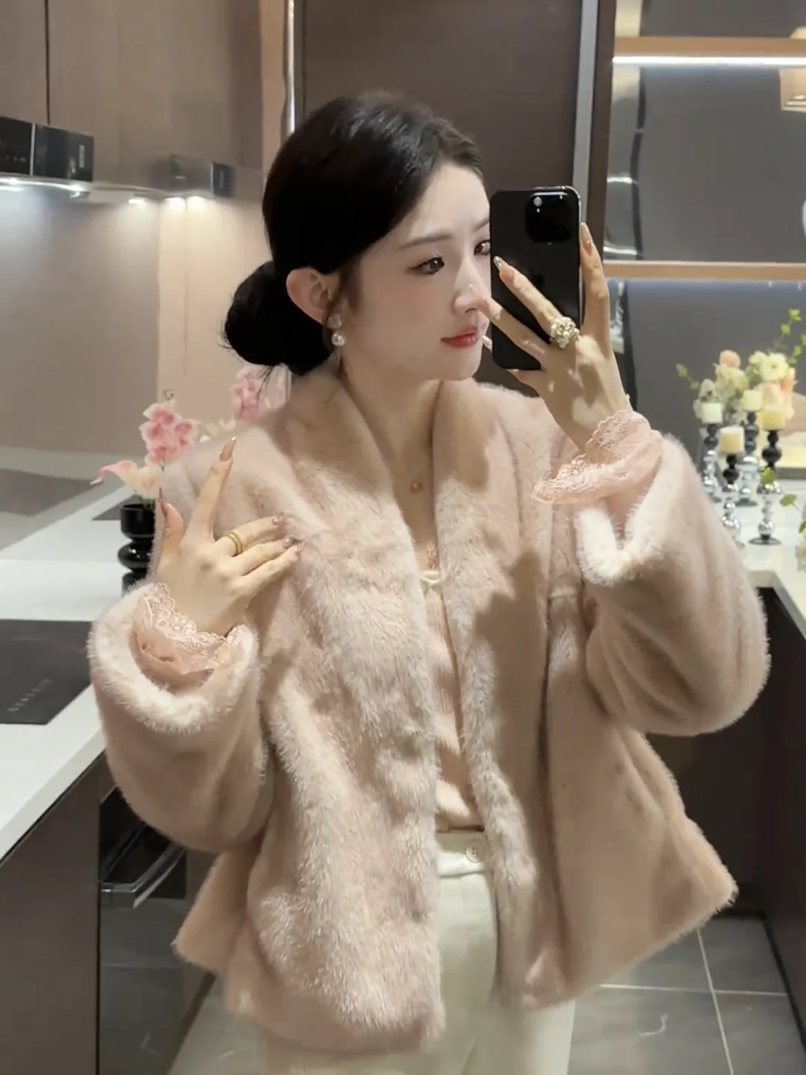 Популярные онлайн Celebri 2024 осенне-зимняя розовая норковая верхняя одежда с