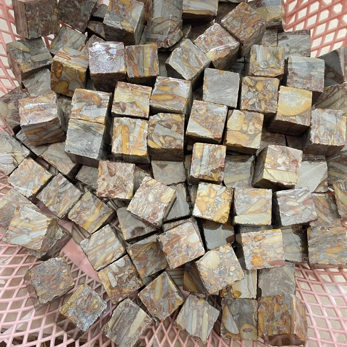 Рисунок 5 - Натуральный камень Nuwa для улучшения качества воды