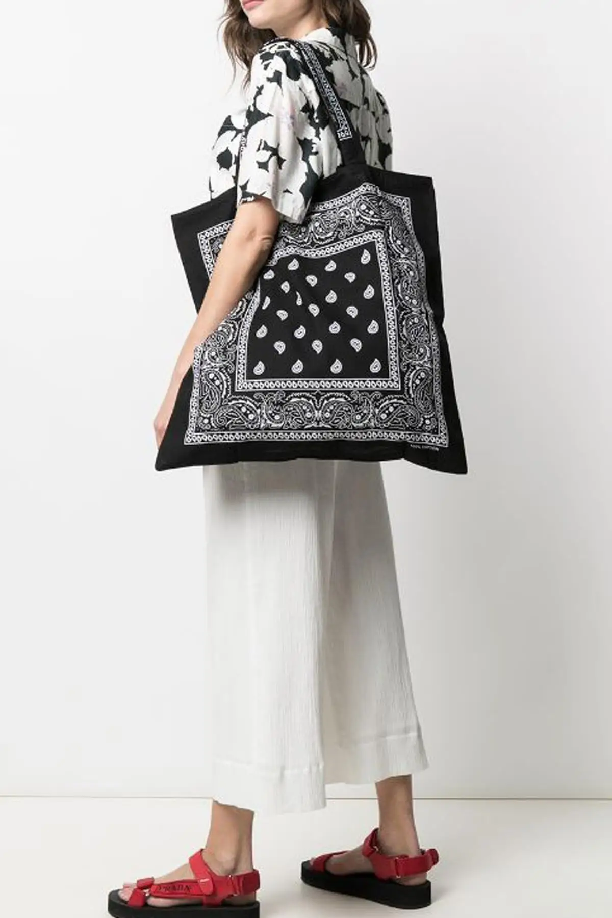 

Women Beach Bag Bandana pattern Tote Bag Fashion Summer Large Capacity pattern Shoulder Bag Top Bag