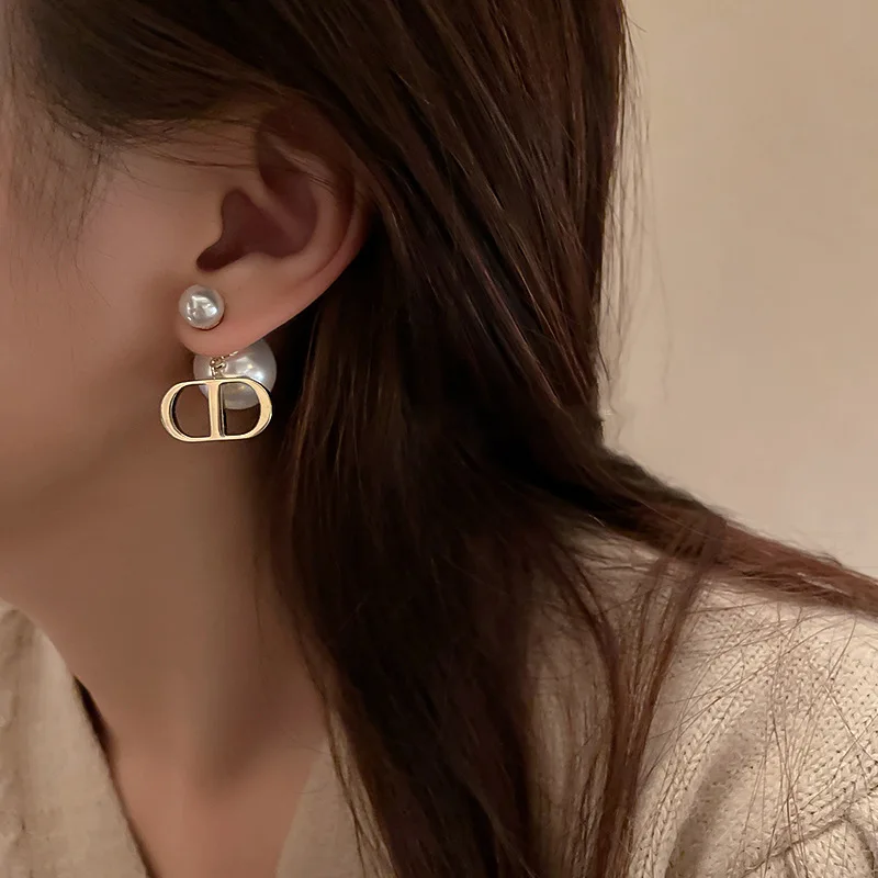 

925Silver Pearl Stud Women's Korean Style High Sense Personalized Earrings Special-Interest Design High-End Temperament Jewelry