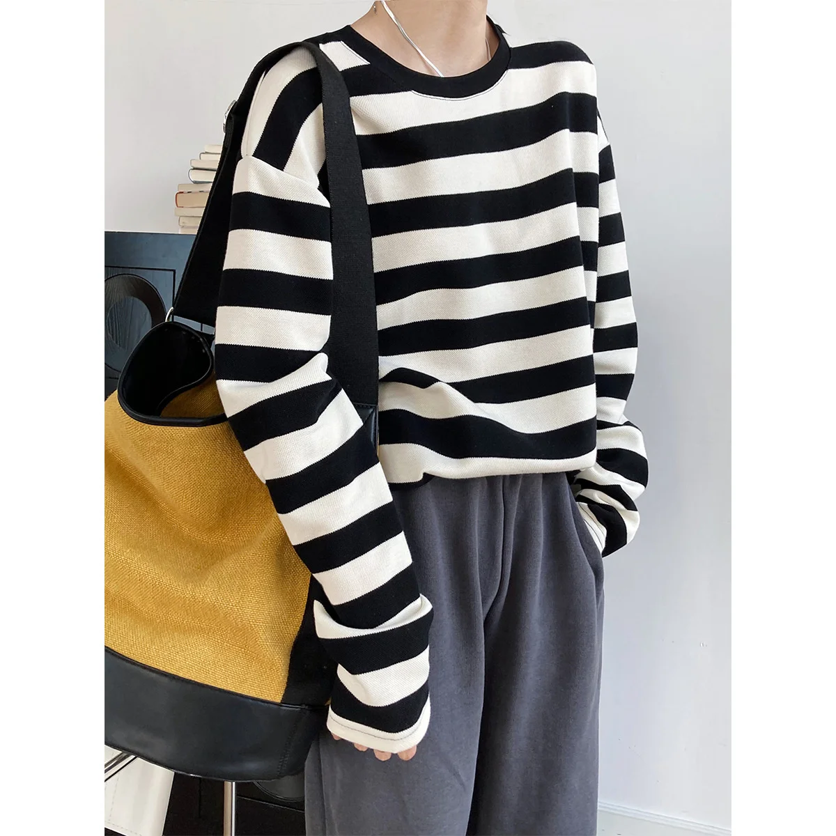 

Women's Pullover Sweatshirt 2022 Loose Lazy Casual Striped Sweater Autumn Lady Long Sleeve Round Neck Bottoming T-Shirt Tops