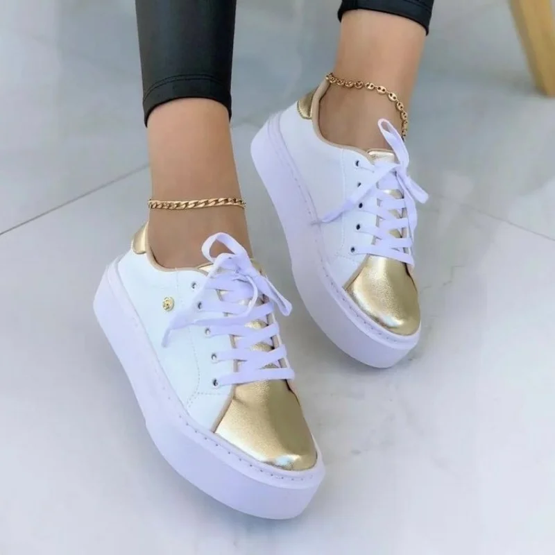 

White Thick-soled Sneakers 2023 New Lace-up Breathable Rivets Leather Vulcanized Shoes Casual All-match Tennis Running Sneakers