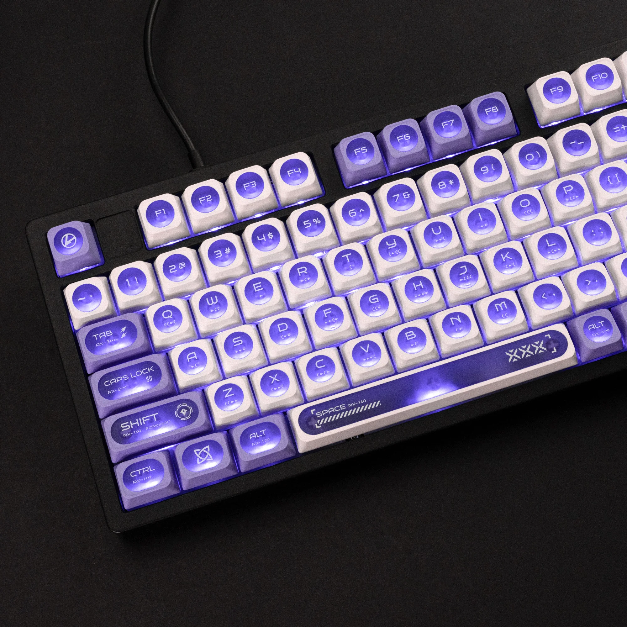 Набор колпачков XVX Purple Cats Eye Cherry Profile Dye-Sub PBT 136 клавиш