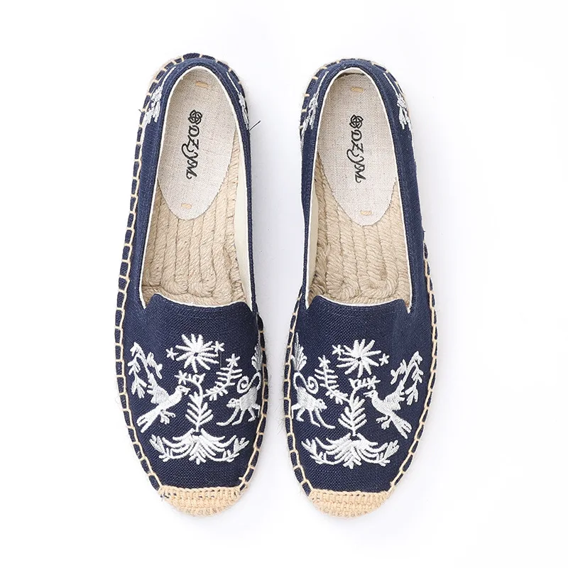 Classic Embroidered Women Shoes Fashion Floral Slip-on Fisherman Shoe Vintage Shallow Lazy Flats Outdoor Casual Zapatillas Mujer