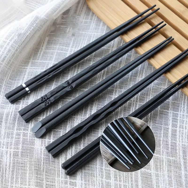 

New 1 Pair Japanese Chopsticks Alloy Non-Slip Sushi Food Sticks Chop Sticks Chinese Gift Reusable Chopsticks Dropshipping