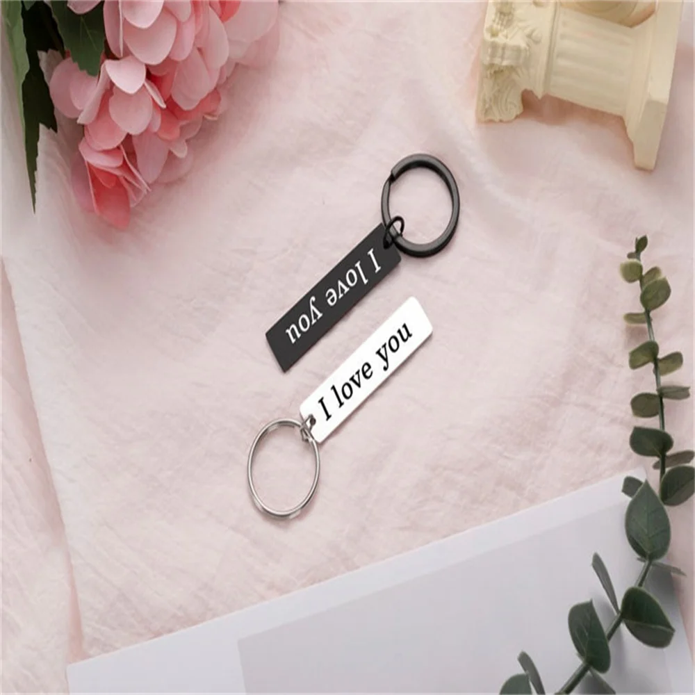 Custom Carved Men's Keychain For Boyfriend Personalized Keychain For Dad and Mom Gift Couple Gift Father's Day Anniversary Gift