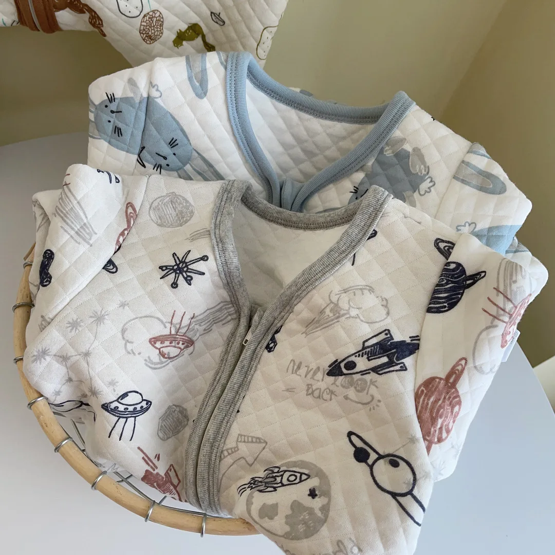 Рисунок 2 - Спальный мешок для новорожденных с разрезами на ногах