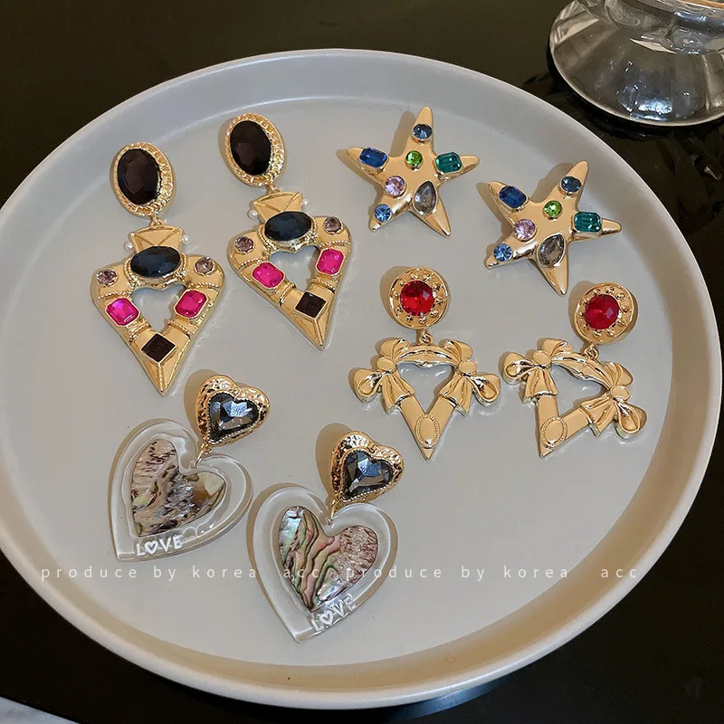 

Rhinestone Love Bow Earrings For Women Fashion Temperament Exaggerated Earrings
