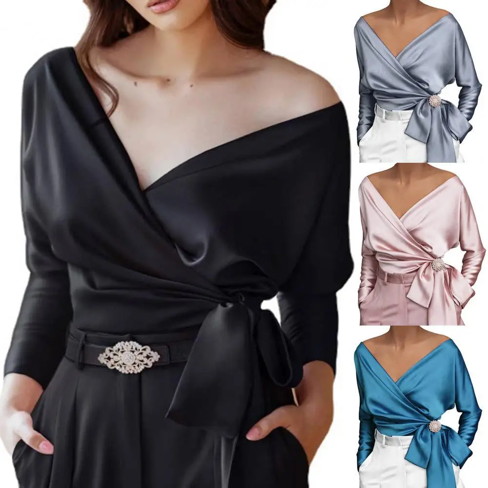 

Блузка женская однотонная с V-образным вырезом и длинным рукавом