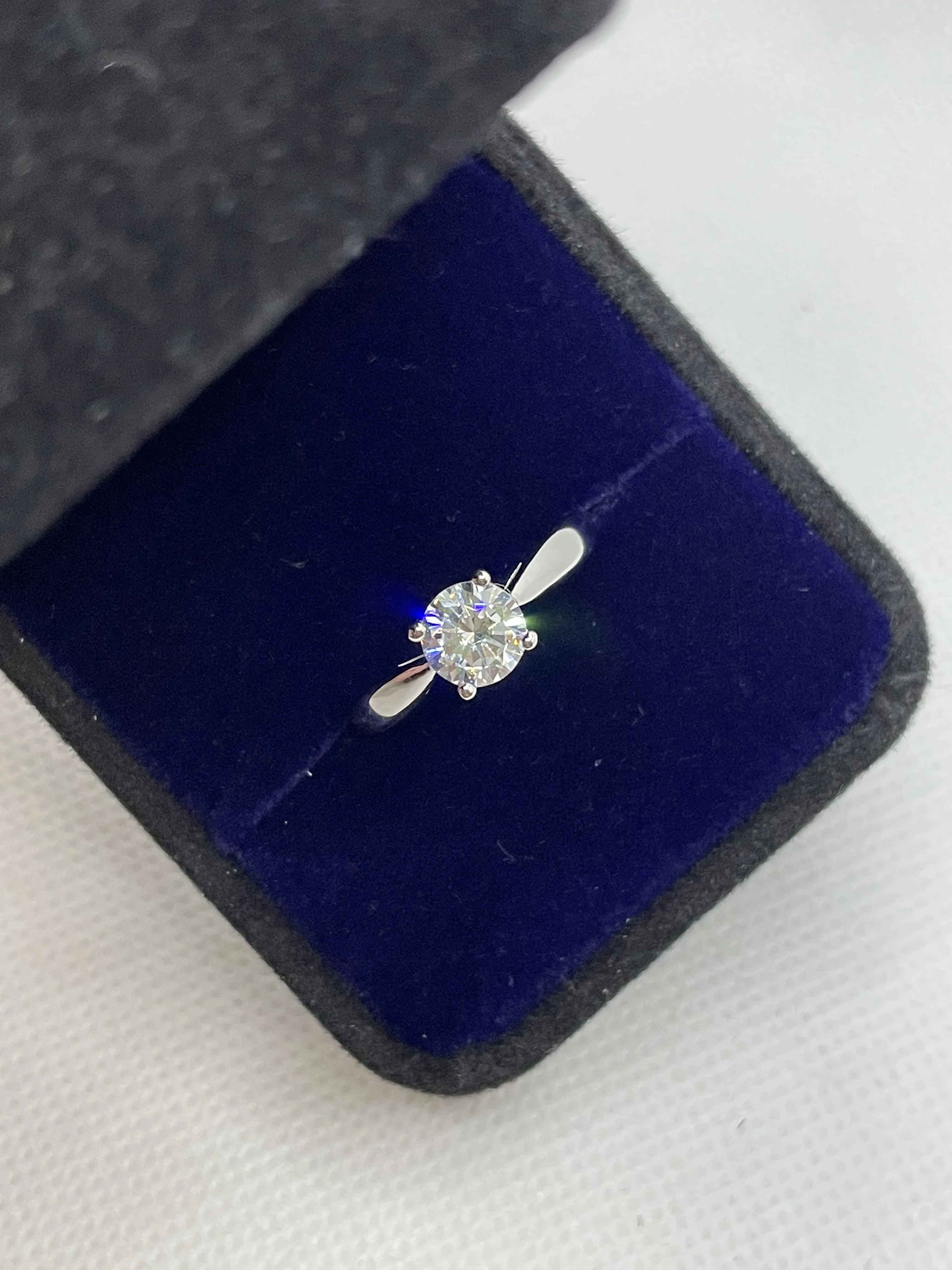 

Кольцо из серебра S925 пробы с четырьмя крапанами, изысканное роскошное циркониевое свадебное кольцо, европейские и американские модные ювелирные украшения