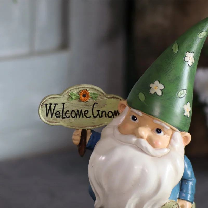 na zewnątrz amerykańskiego ogrodu pasterskiego elf Gnome ozdoba z żywicy trzymająca kartę powitalną do dekoracji krajobrazu figurek
