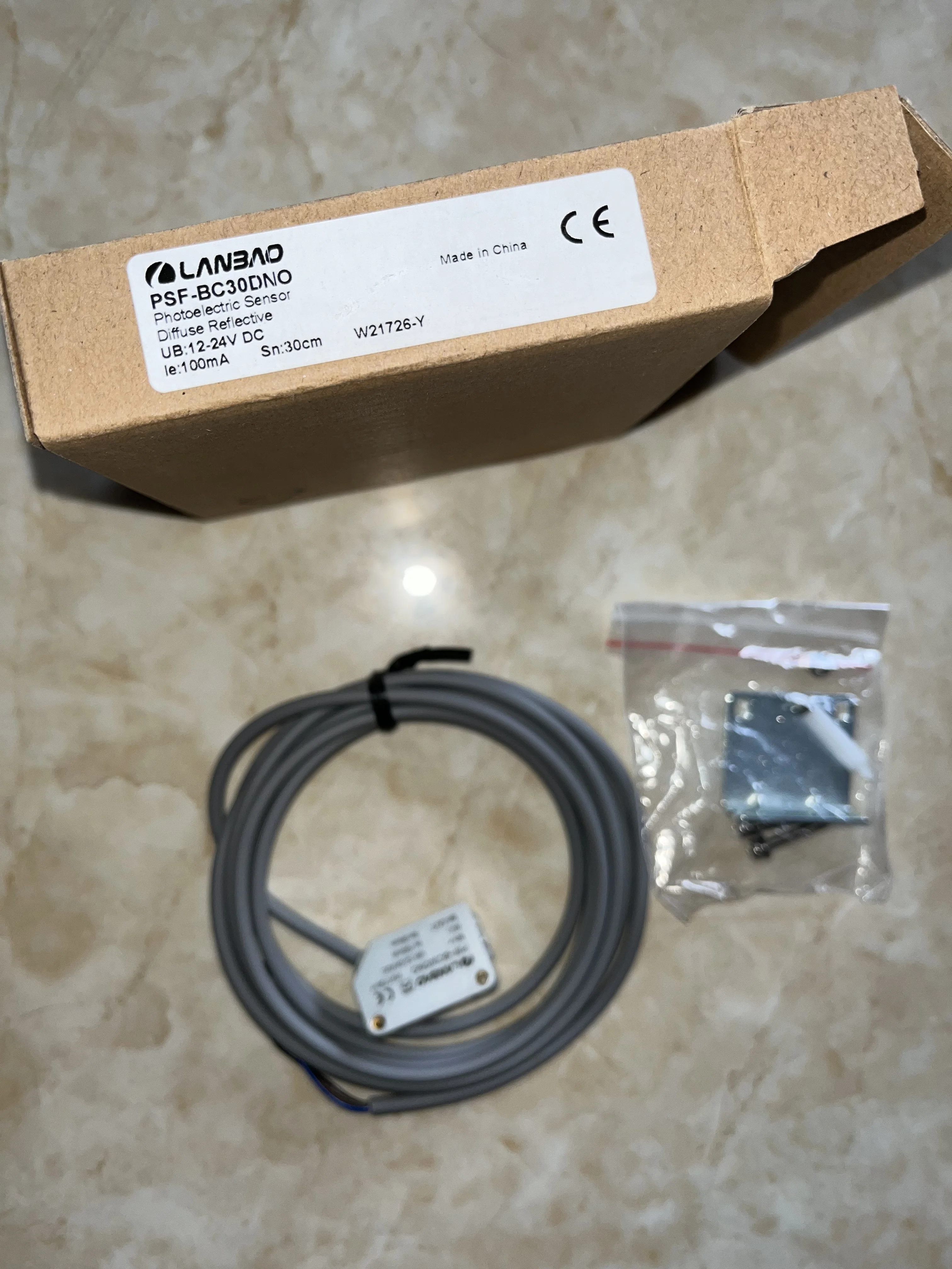 Фото Инфракрасный датчик-выключатель Shanghai Lanbao Sensor PSF-BC30DNO №1